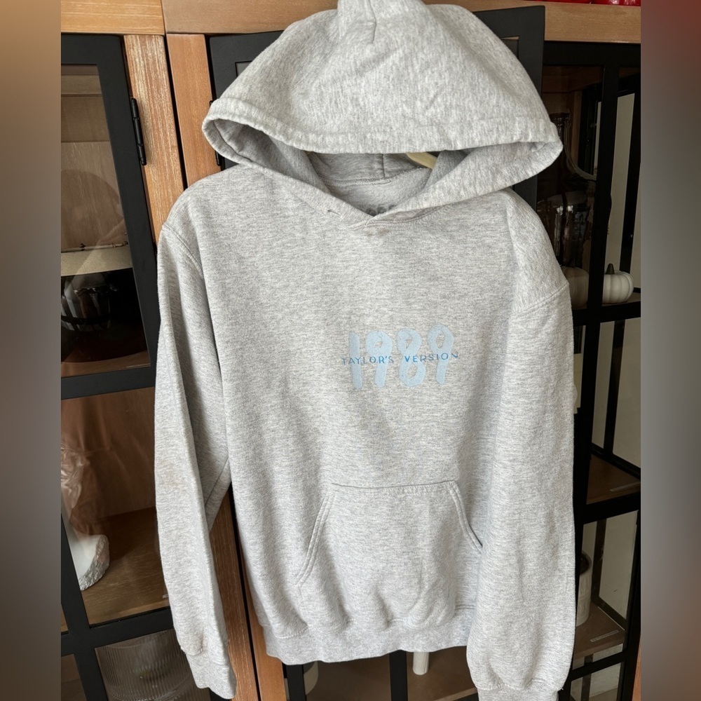 Taylor Swift 1989 TV hoodie from the vault photo sweatshirt merch version blue - Picture 9 of 9